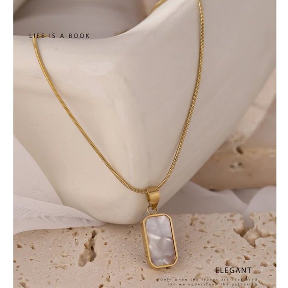 New 18K Gold Plated Double Sided White Shell Black Enamel Rectangular Necklace - Picture 3 of 7